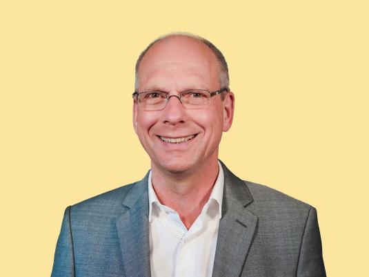 Das ist ein Bild vom Ansprechpartner Dr. Kruse. 